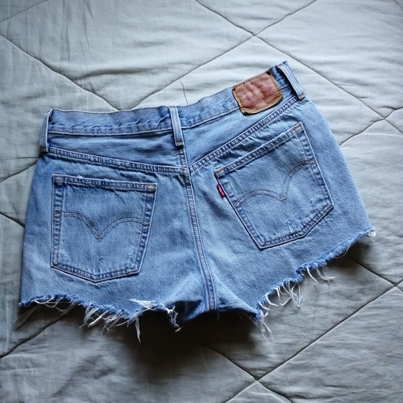 Levi's Pants - OLD LEVI'S 501 Denim Shorts Cut Off Fray Hem Button Fly 100% Cotton Red Tab W29